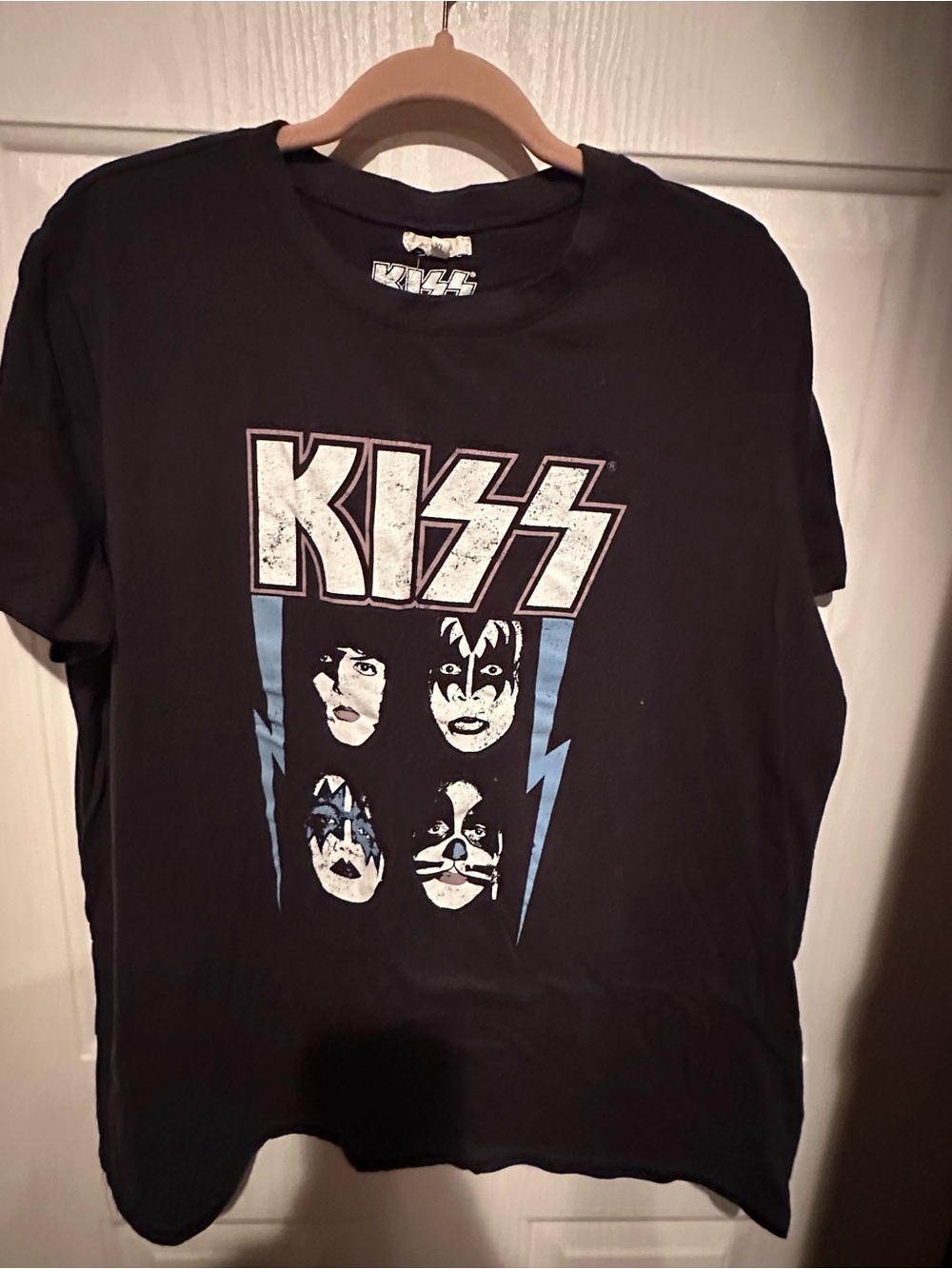 Kiss Black Tee with Blue and White Band Graphic